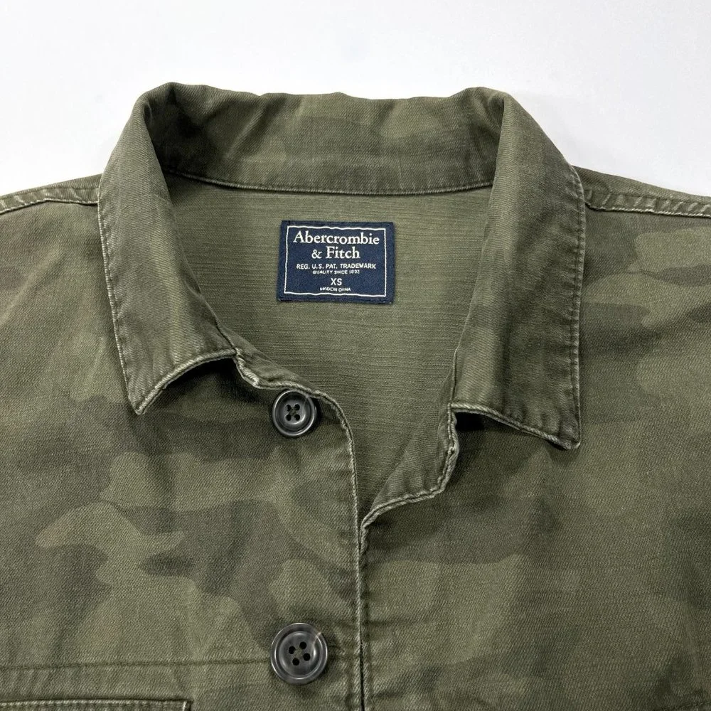 A&F Men's XS Military Shirt Jacket Army Green Camo Button Down Cotton Shacket - Picture 12 of 16